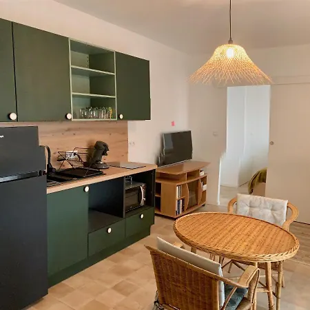 Appartement L Atelier à Vergèze Extérieur photo